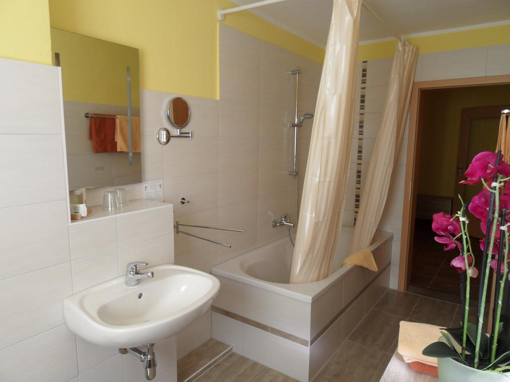 שטראלסונד Altstadt Hotel Peiss חדר תמונה