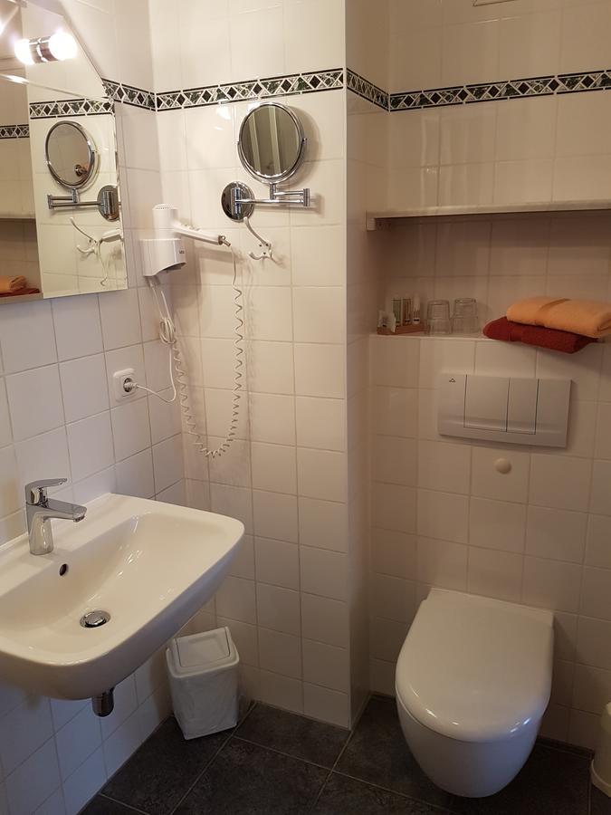 שטראלסונד Altstadt Hotel Peiss מראה חיצוני תמונה
